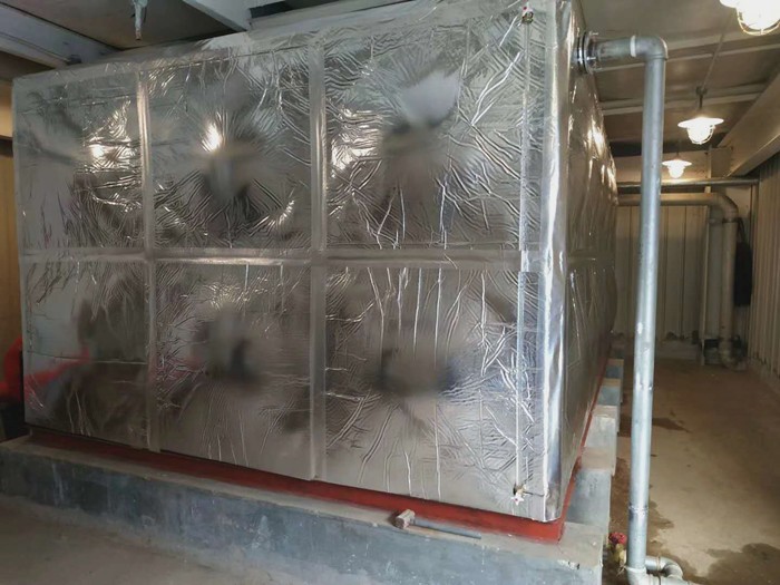 什么是不銹鋼保溫水箱？